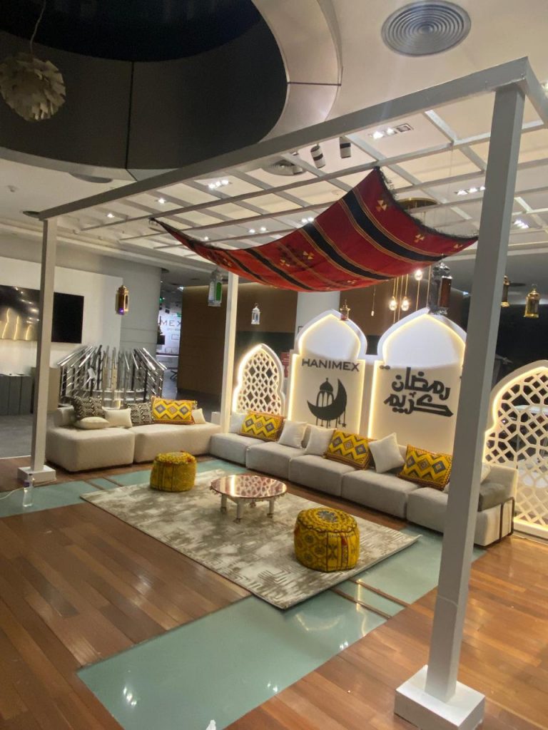 Hanimex Ramadan Booth Angle1
