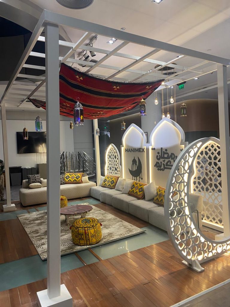 Hanimex Ramadan Booth Angle2